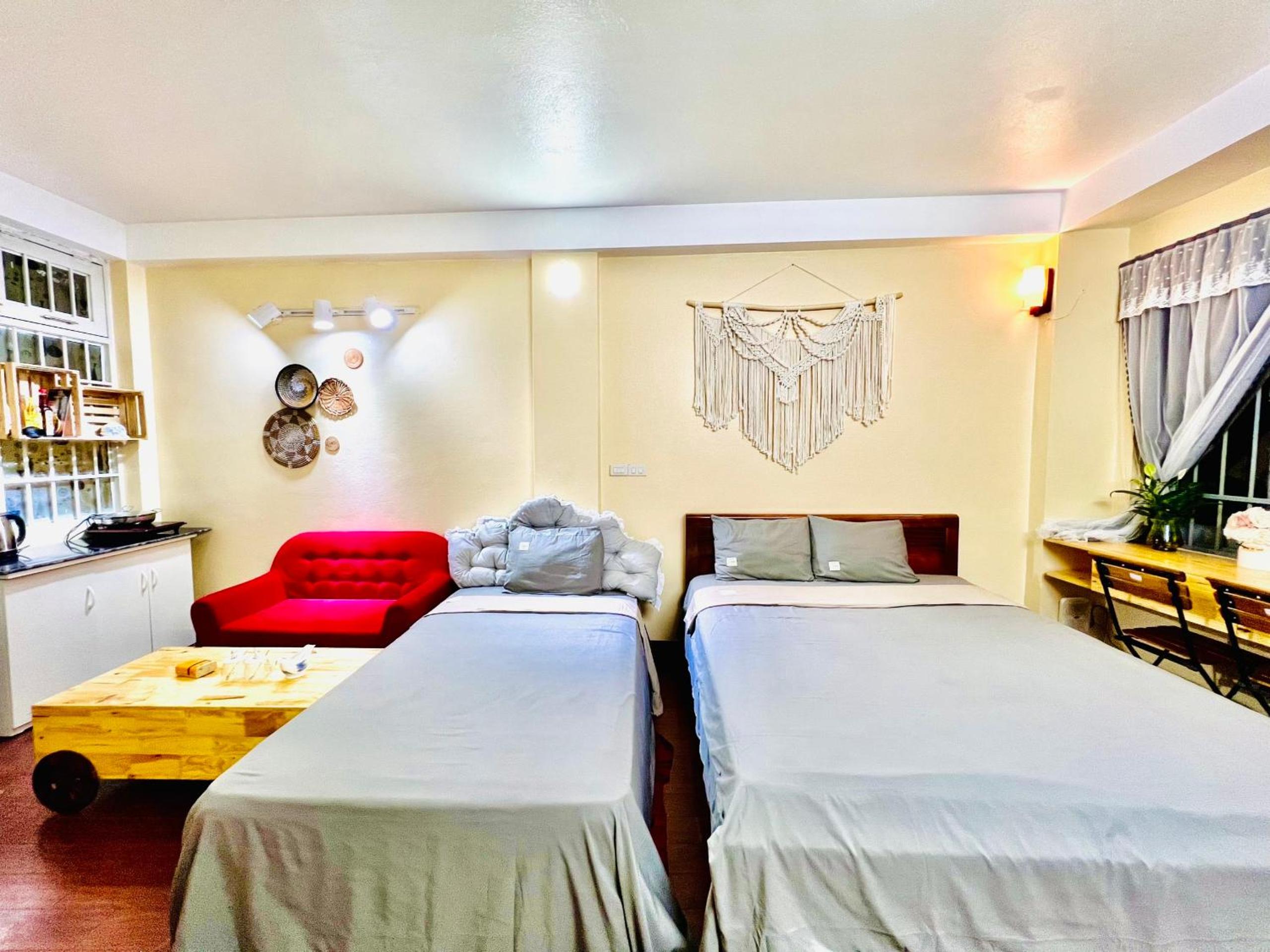 4BR nguyên căn có thang máy tại Hoàn Kiếm Hà Nội