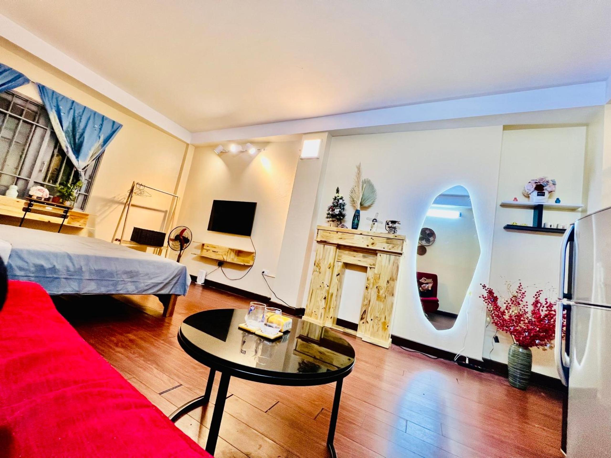 4BR nguyên căn có thang máy tại Hoàn Kiếm Hà Nội