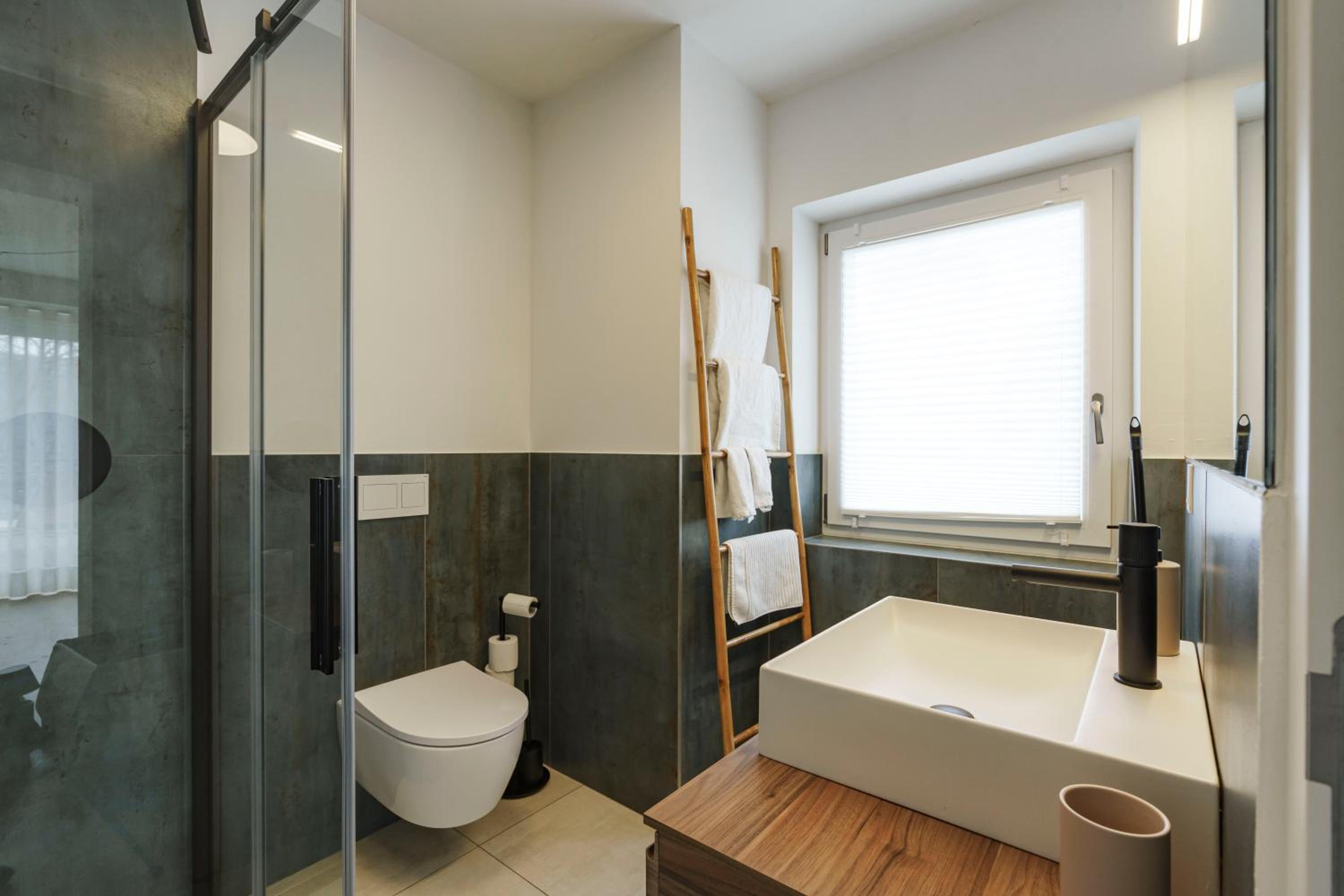 Mountain View Suites