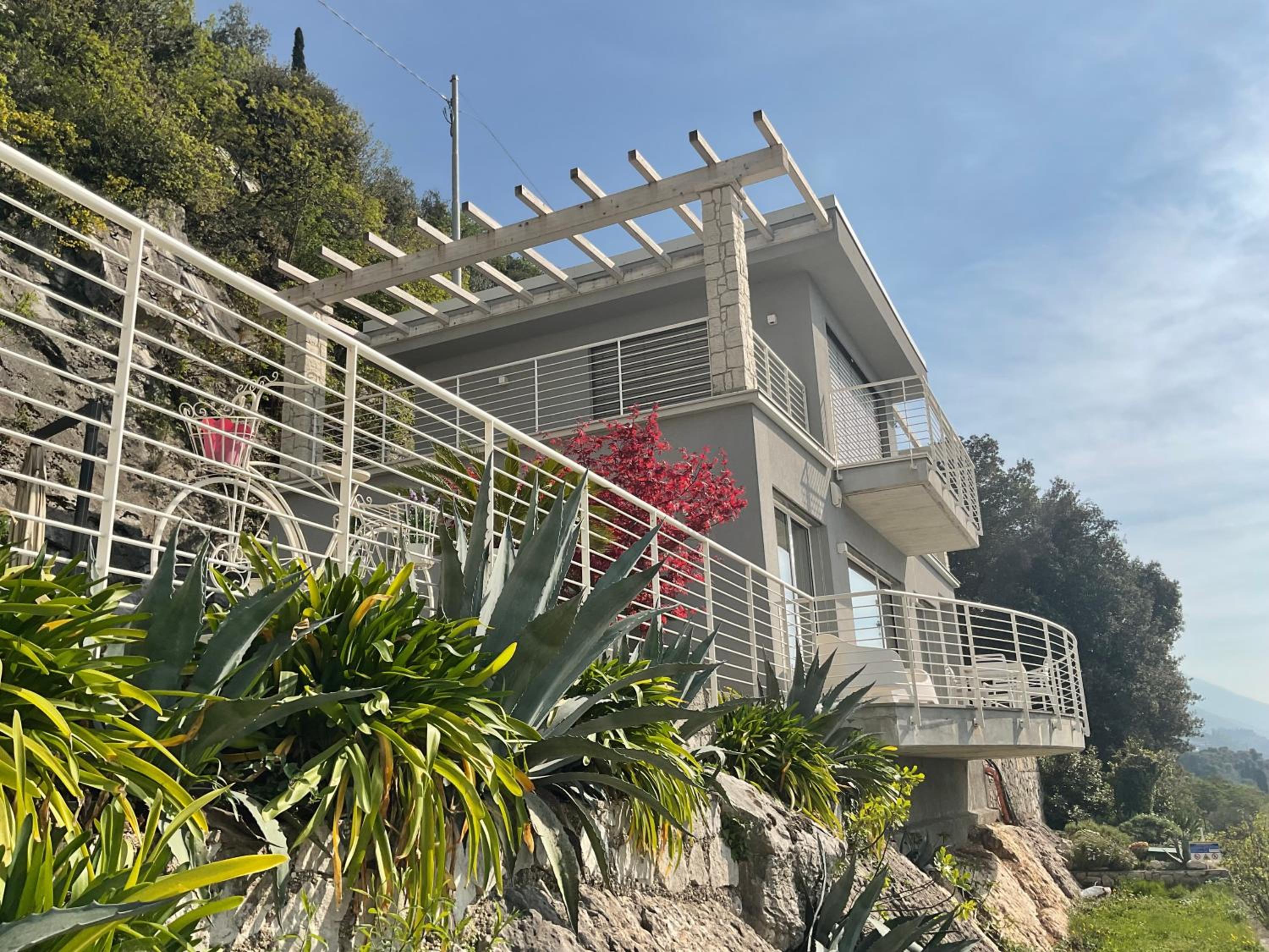 Villa Gabizza villa singola con jacuzzi privata view 2