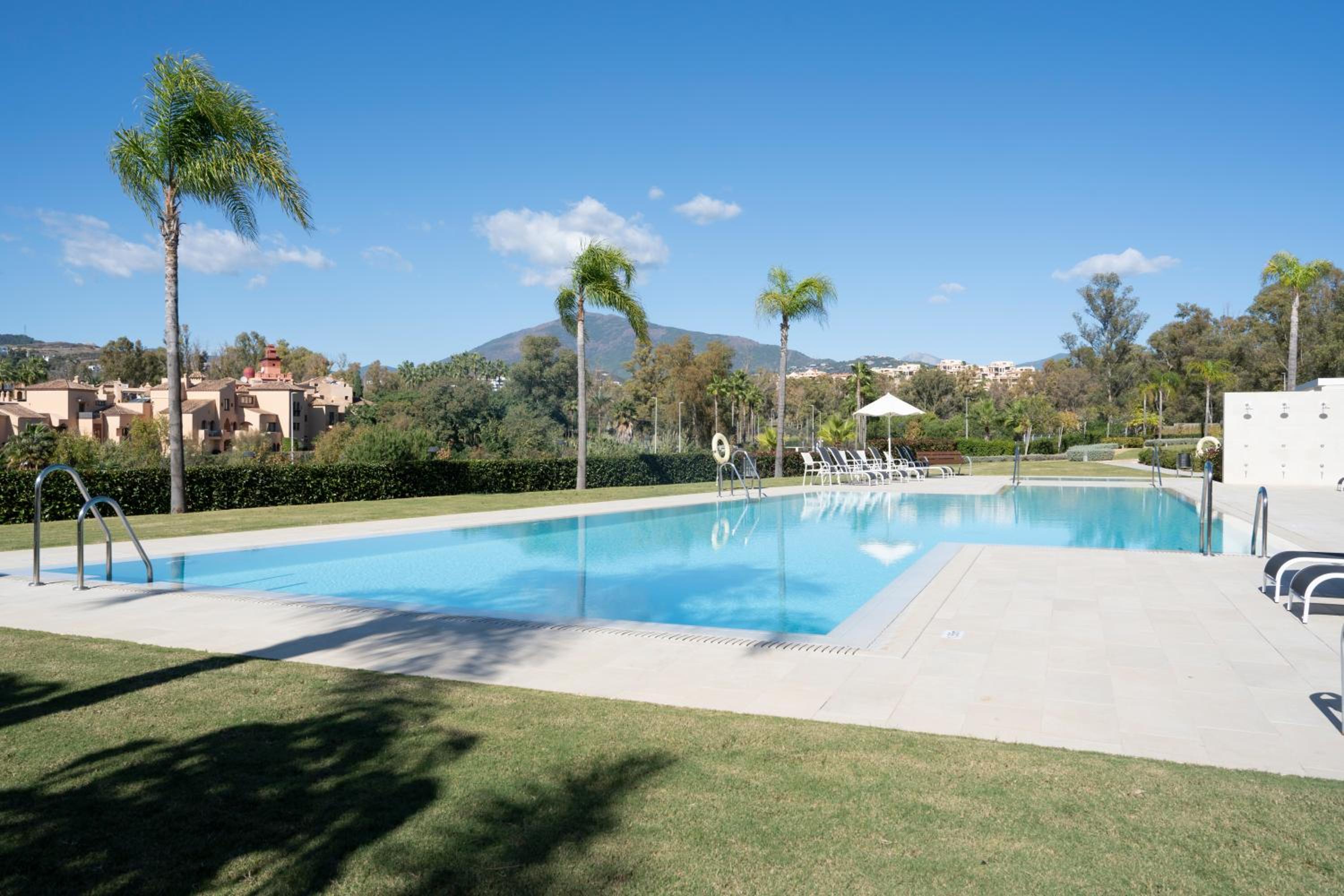 Modern Penthouse Cataleya, Estepona