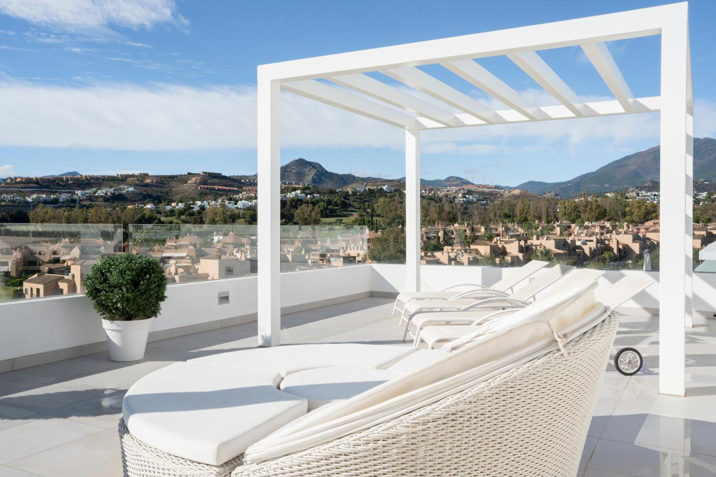 Modern Penthouse Cataleya, Estepona