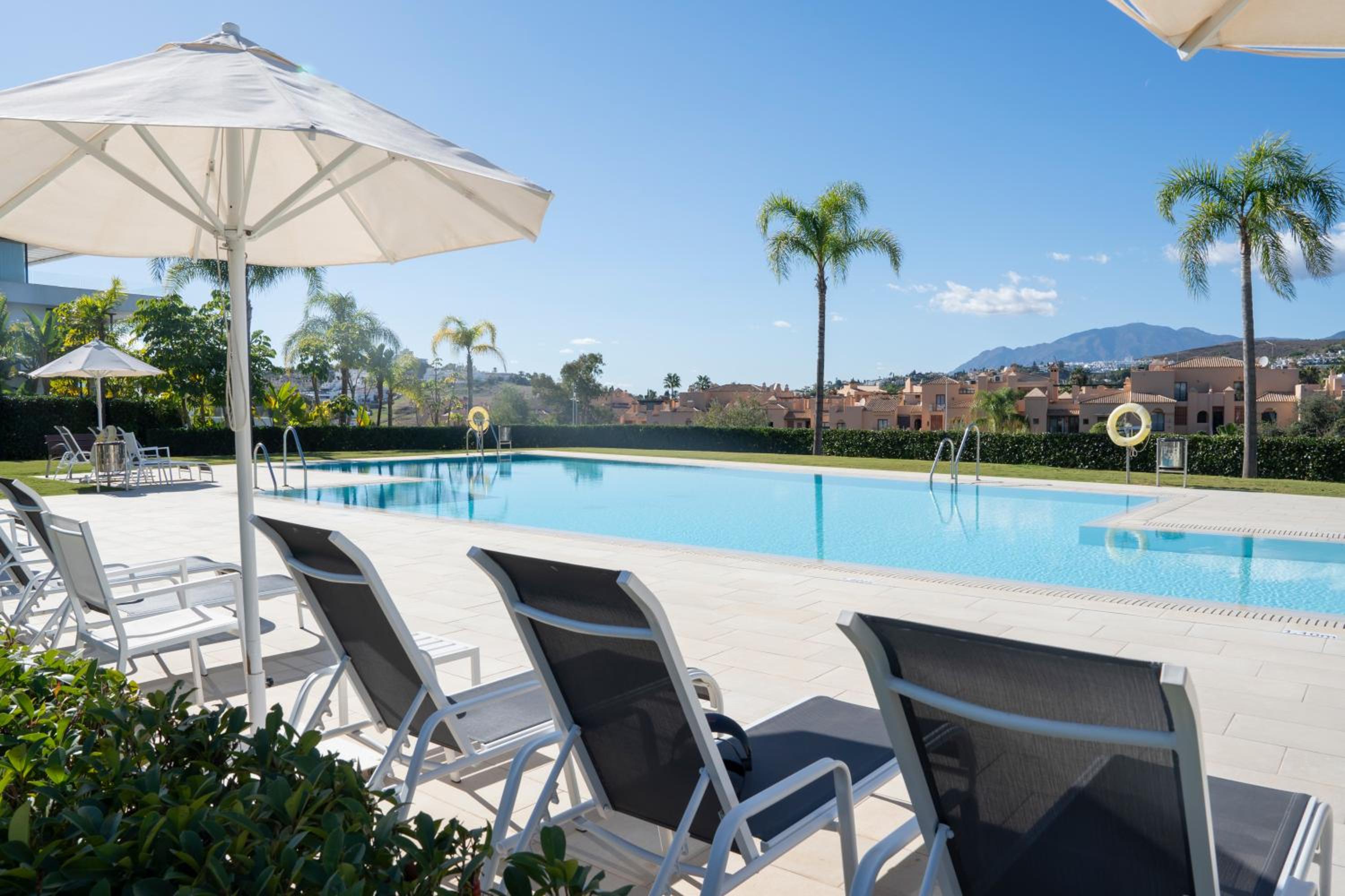 Modern Penthouse Cataleya, Estepona
