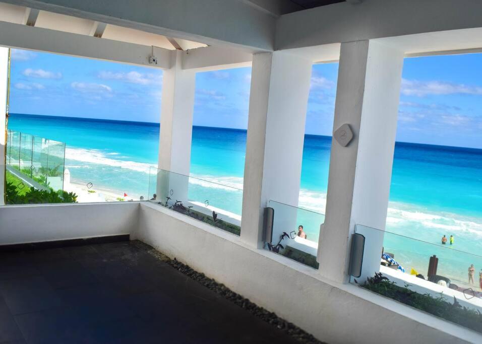 Brand new studio at the beach 3D