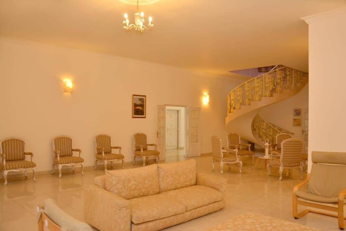 Villa Glorious