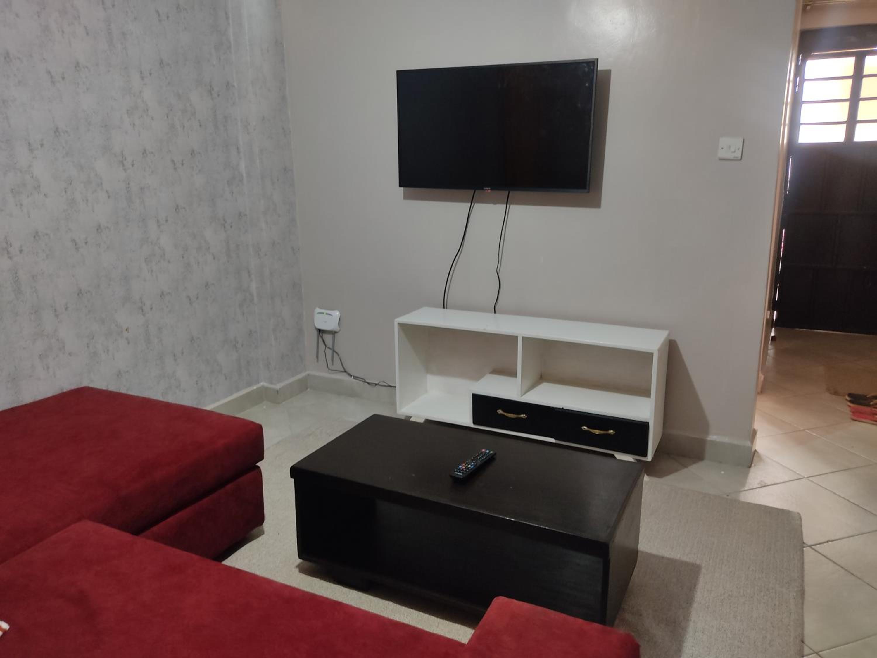Sparkle Homes-1 bedroom in South B Minutes to CBD&JKIA view 2