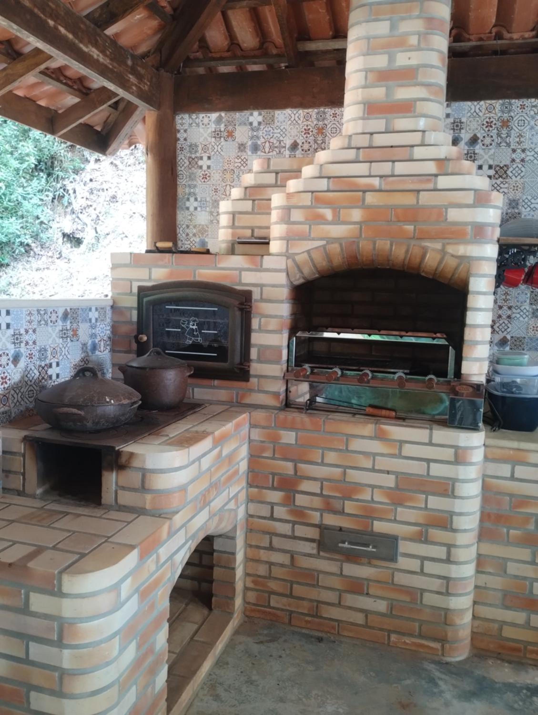 Sítio Canto da Roça Com Cachoeira