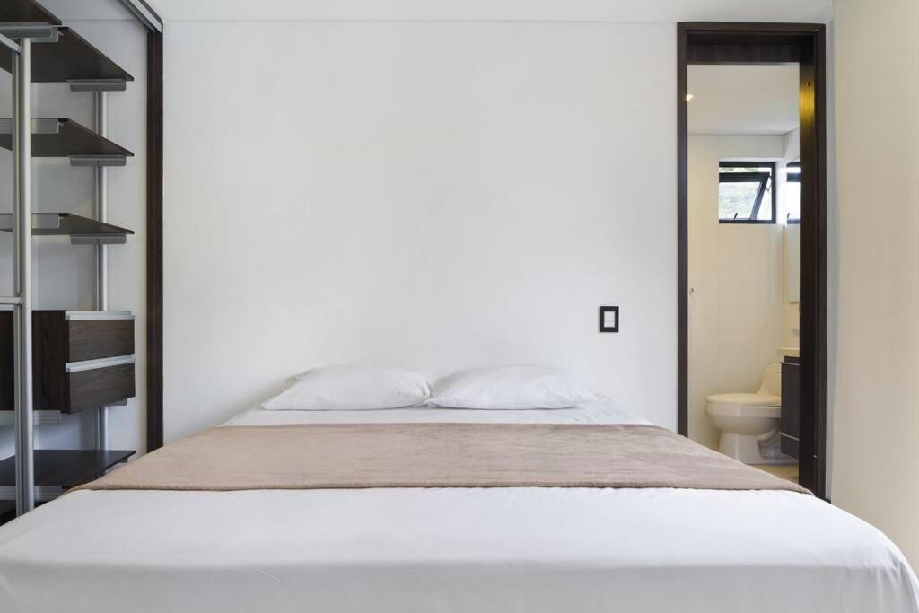 301 Modern space in exclusive area of El Poblado