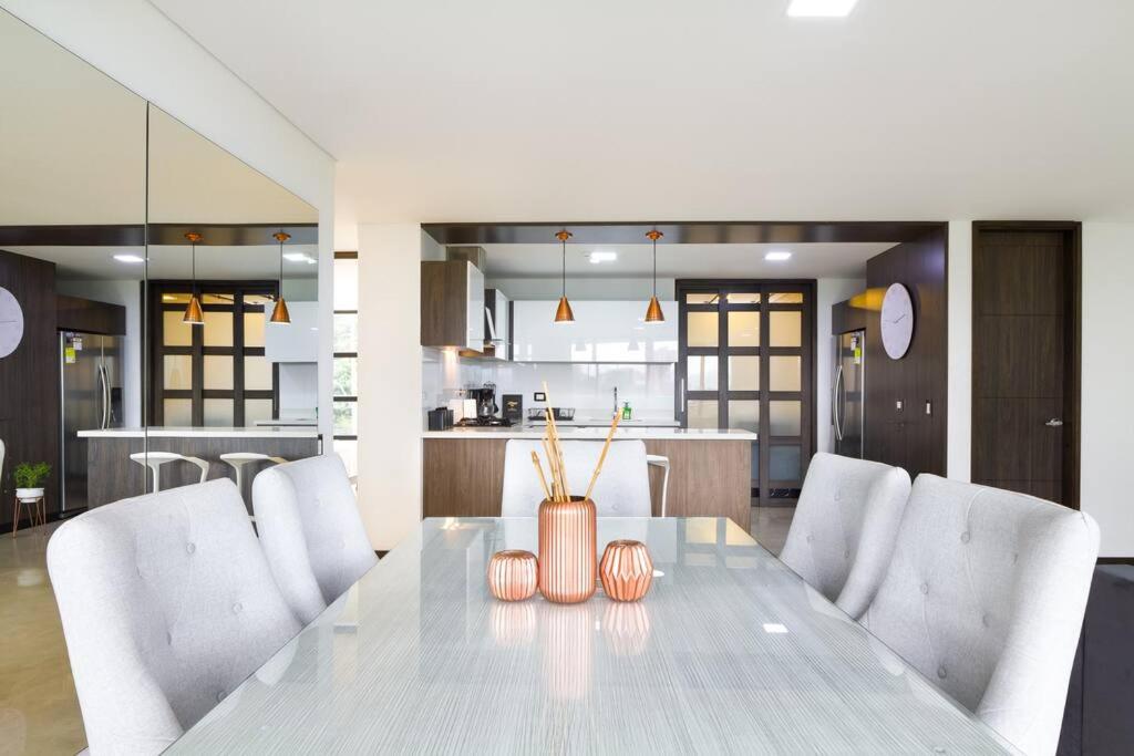 301 Modern space in exclusive area of El Poblado