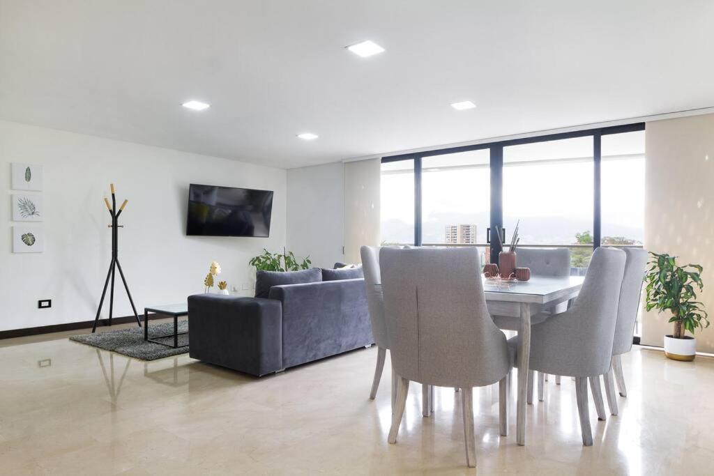 301 Modern space in exclusive area of El Poblado