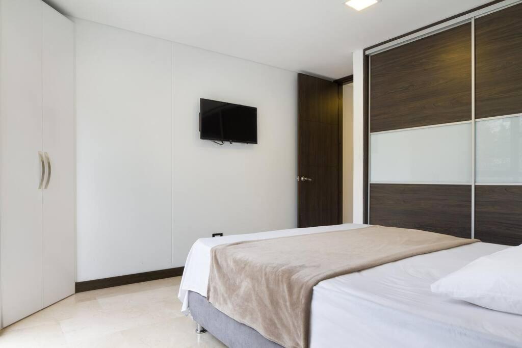 301 Modern space in exclusive area of El Poblado