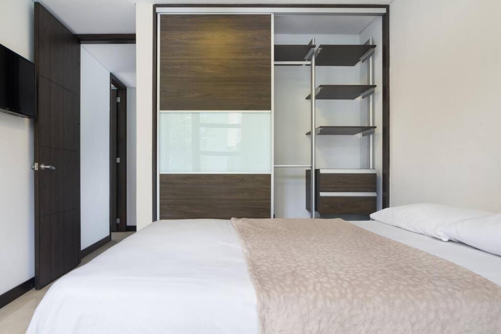 301 Modern space in exclusive area of El Poblado