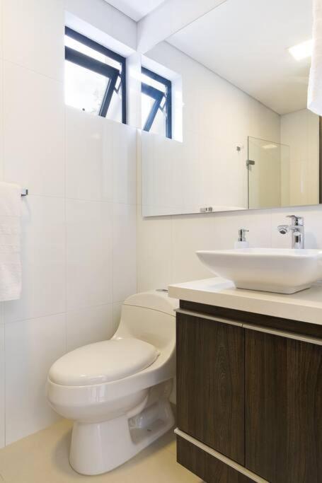 301 Modern space in exclusive area of El Poblado