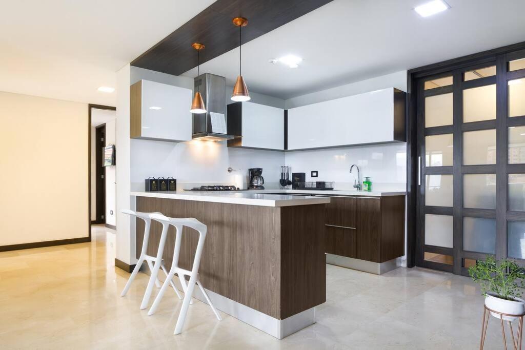 301 Modern space in exclusive area of El Poblado