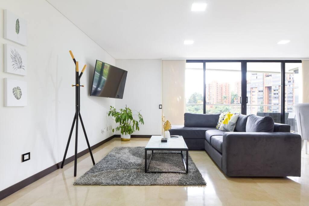 301 Modern space in exclusive area of El Poblado