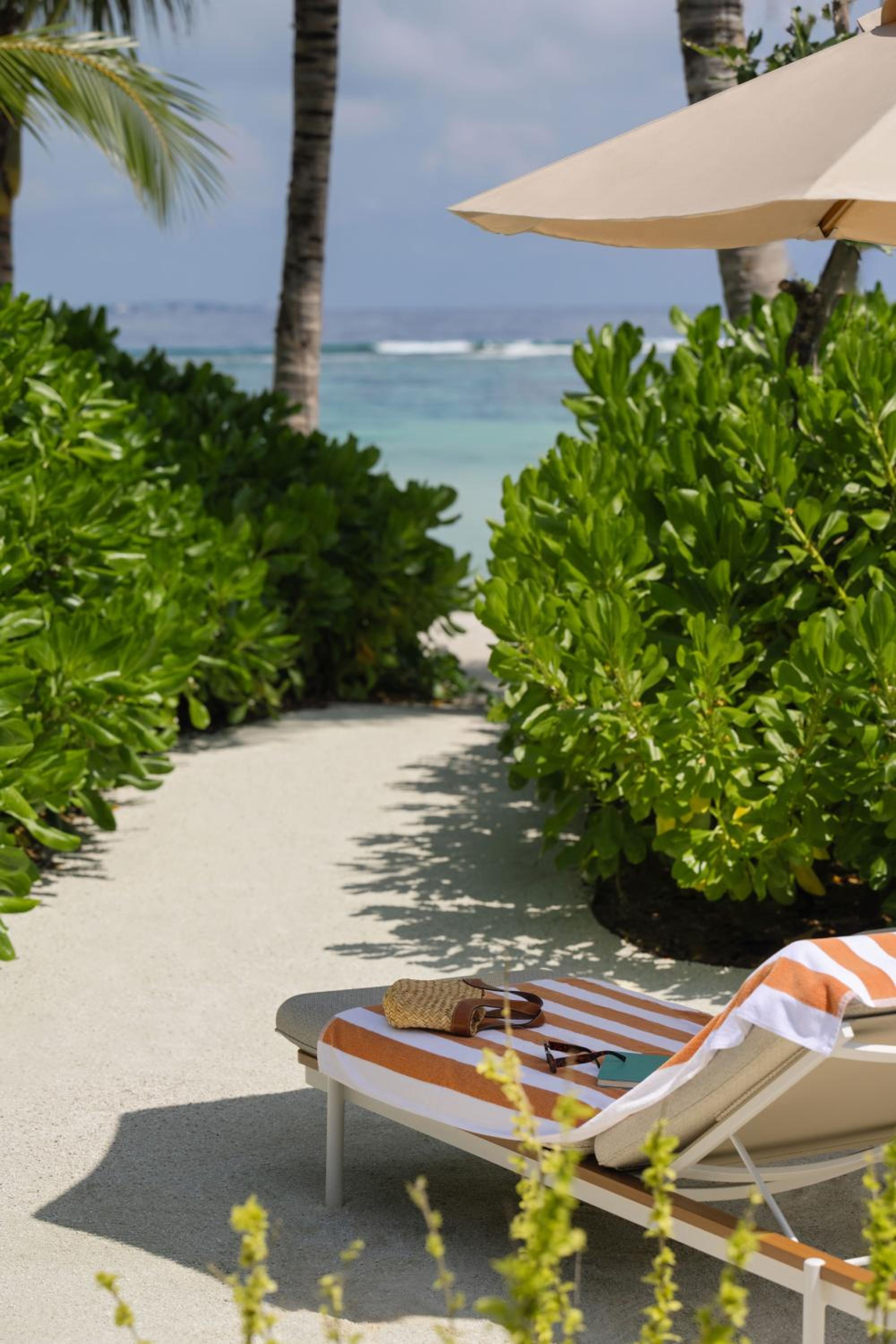 SO/ Maldives