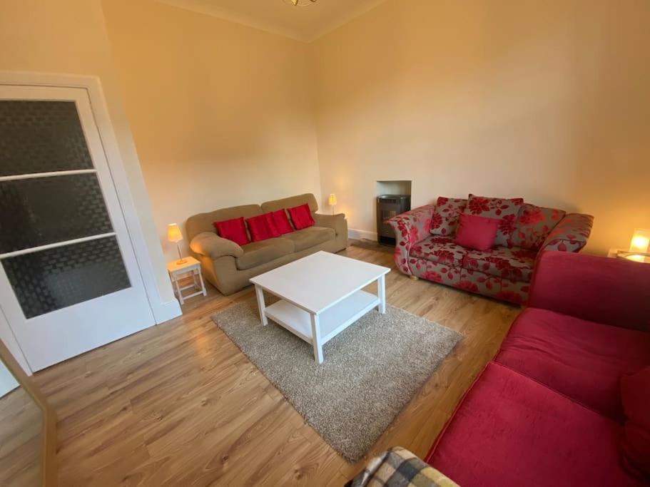 Heather House, beautiful family home, sleeps 8 view 3
