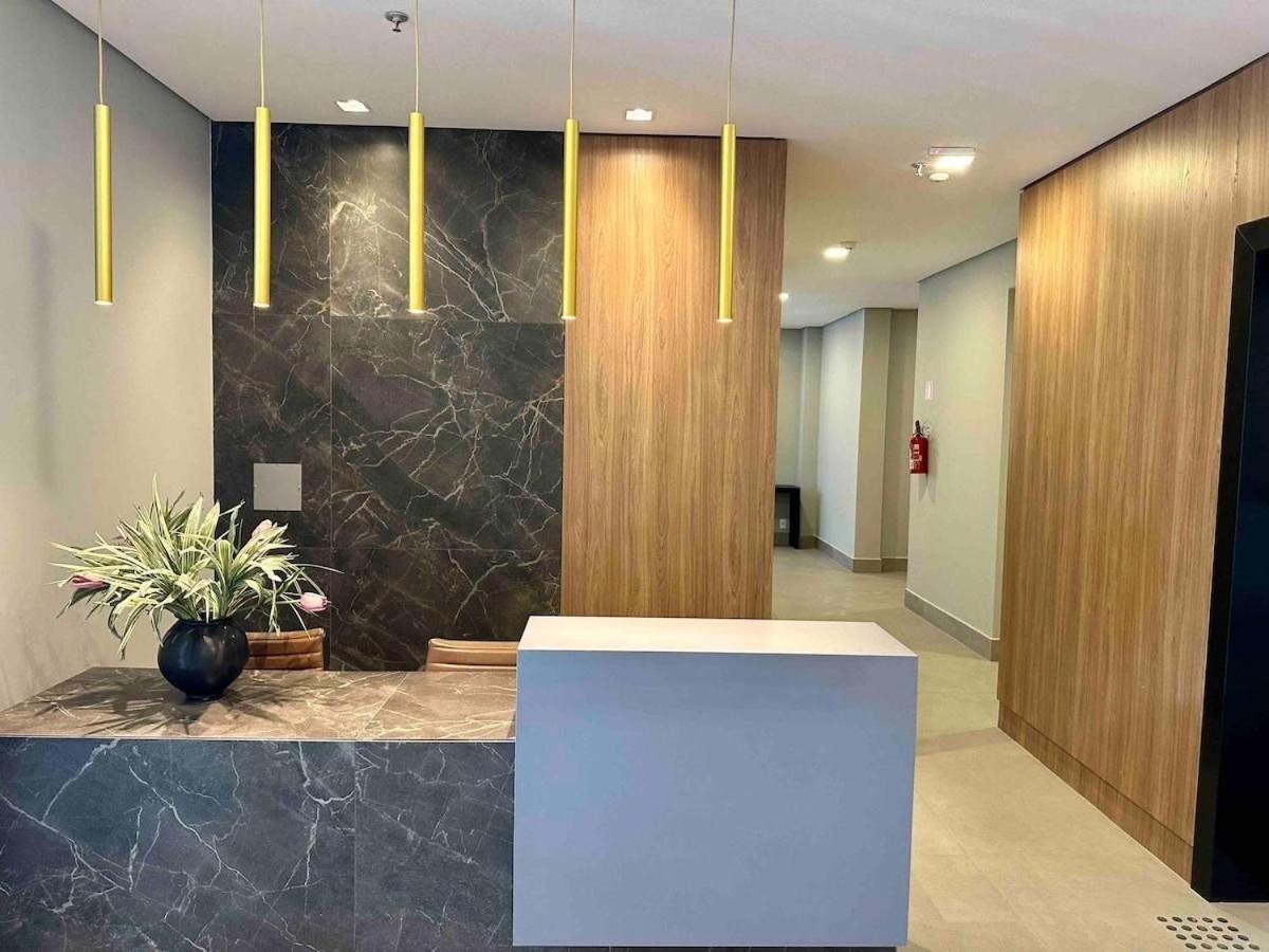 Flat com Ar no Metrô Belém — Ao Lado Hospital Cema