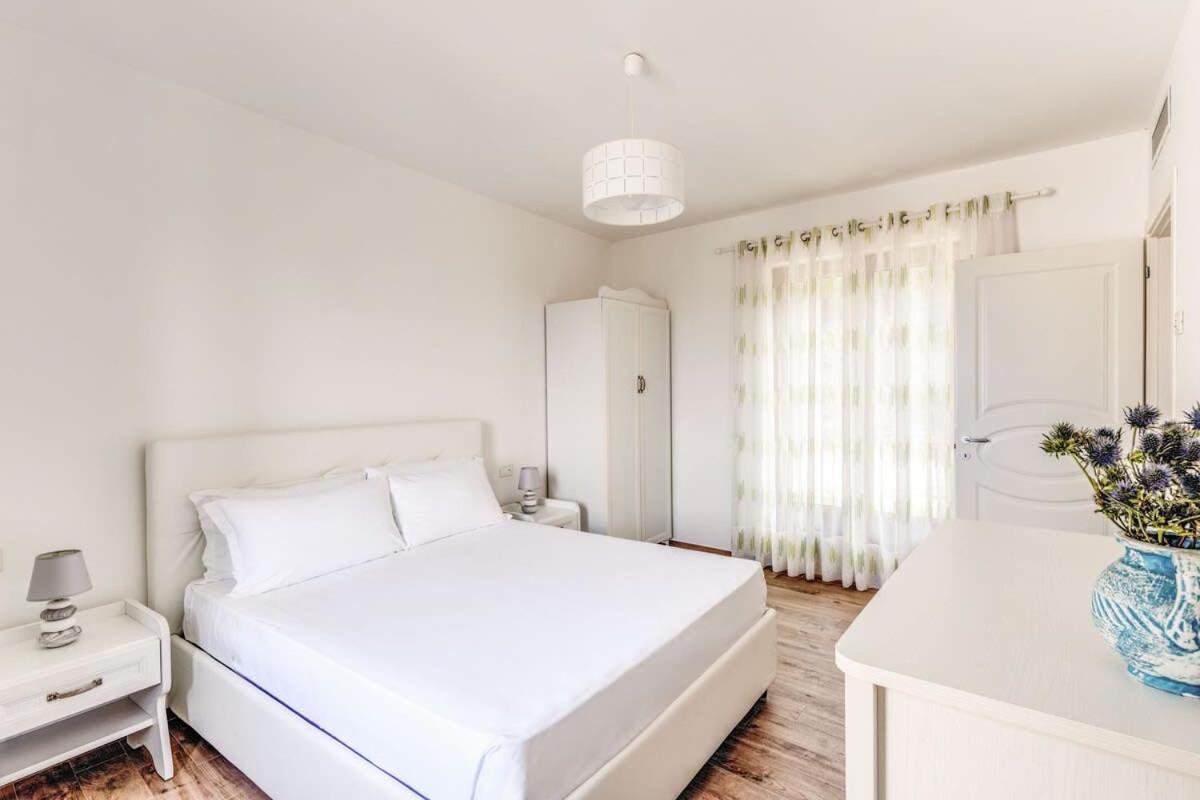 Villa Mimosa Rustic Elegance Views & Pool photo 4