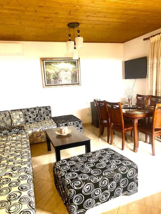 Eliana Guest House