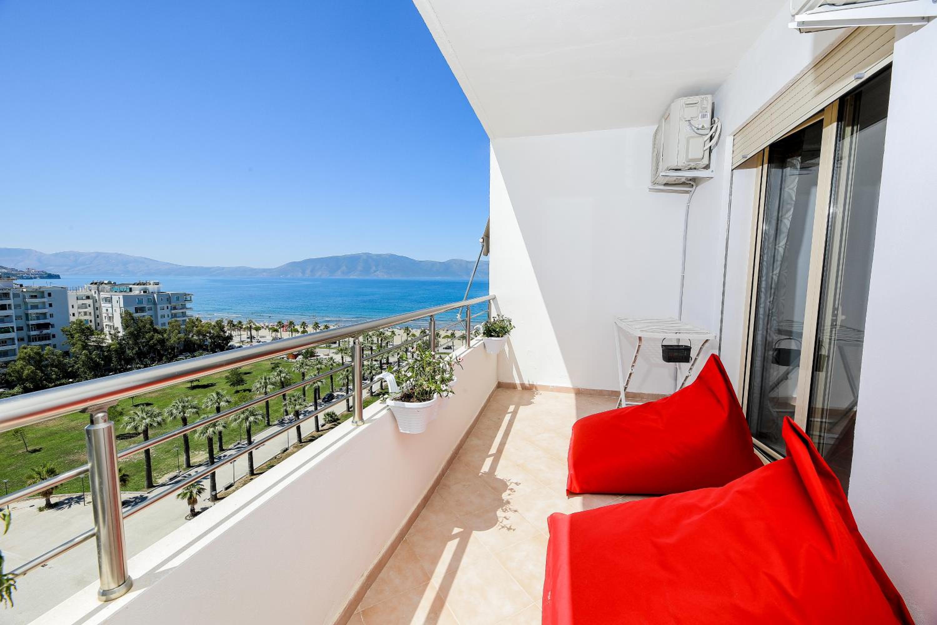 Sea Gem Apartment