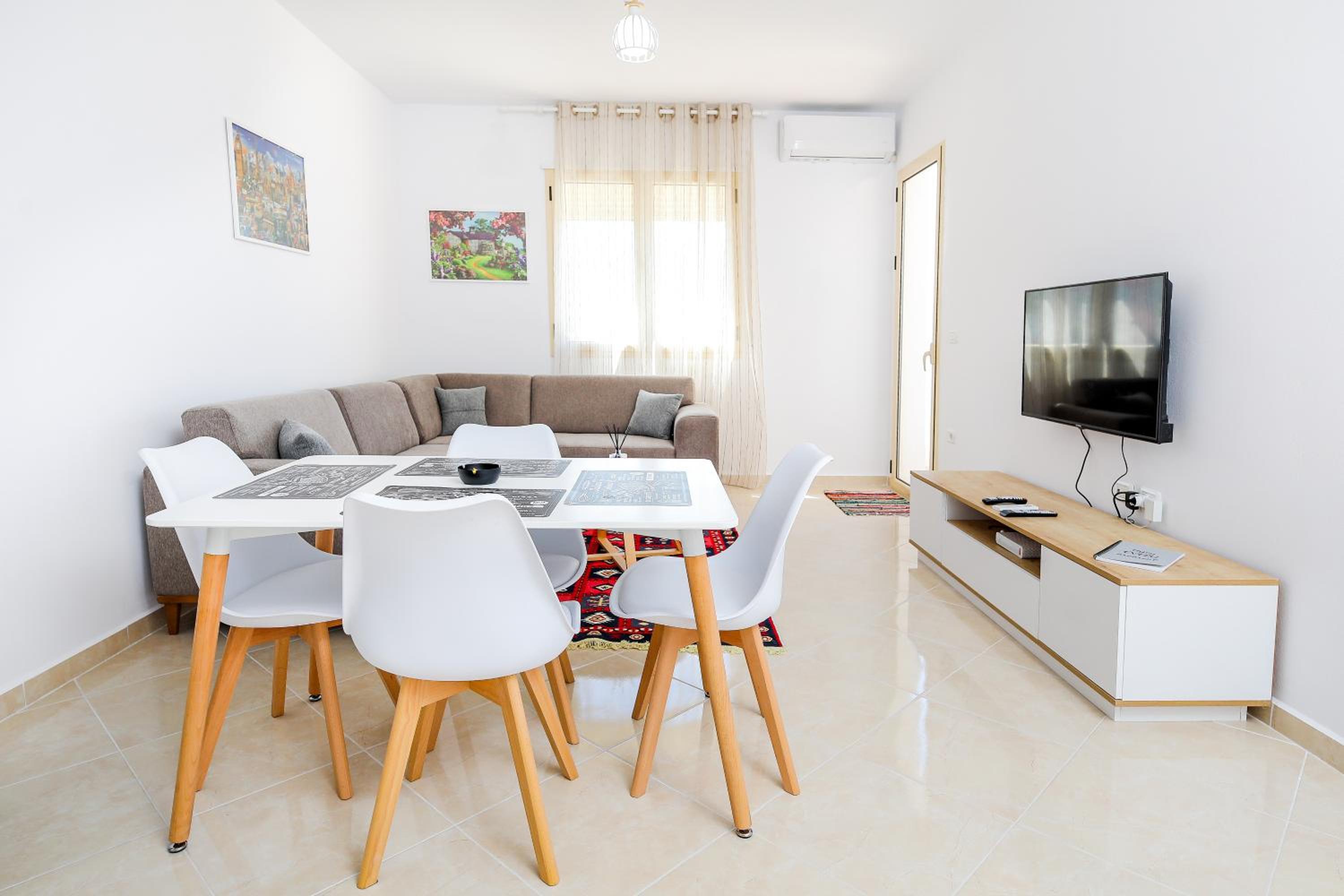 Sea Gem Apartment