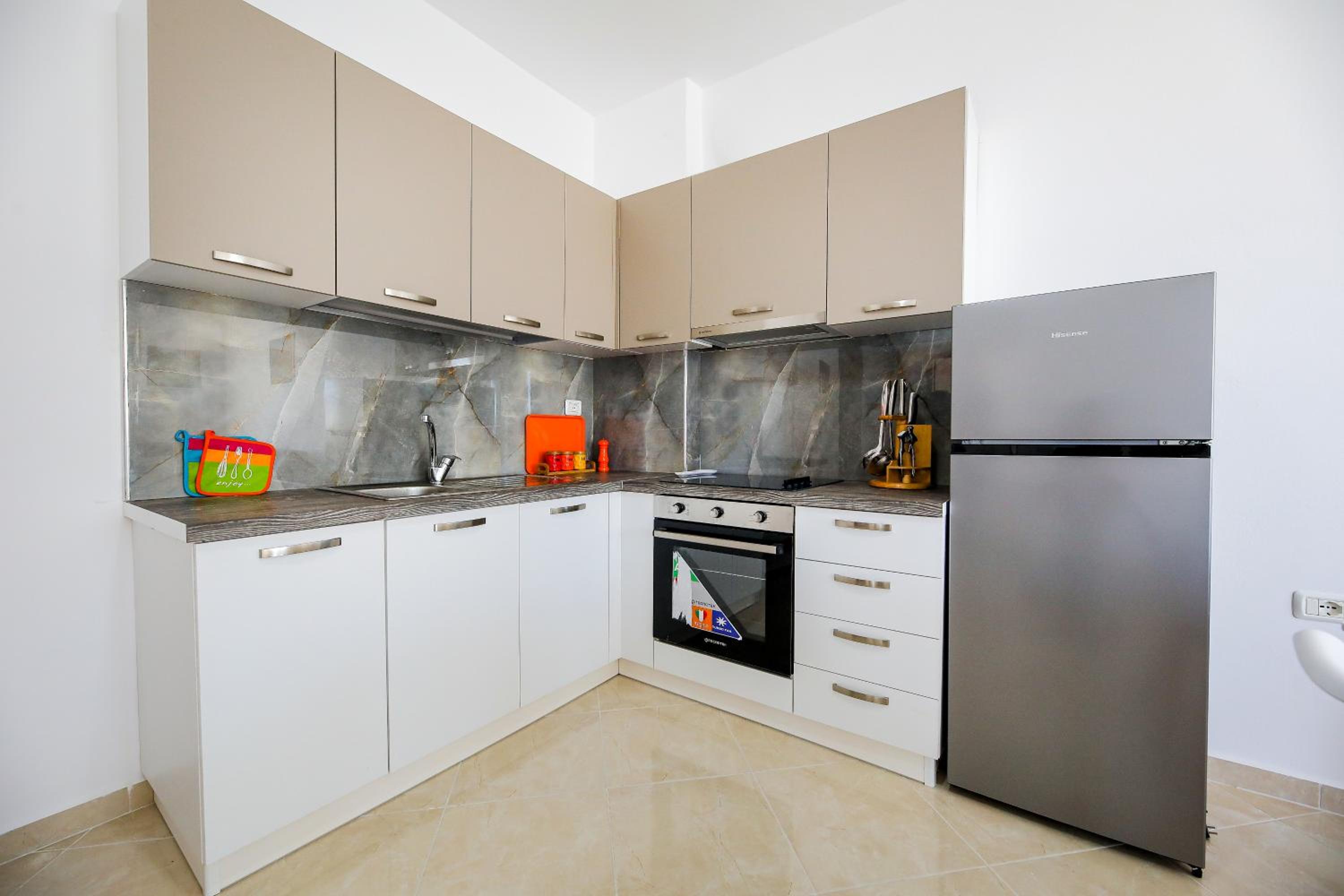 Sea Gem Apartment