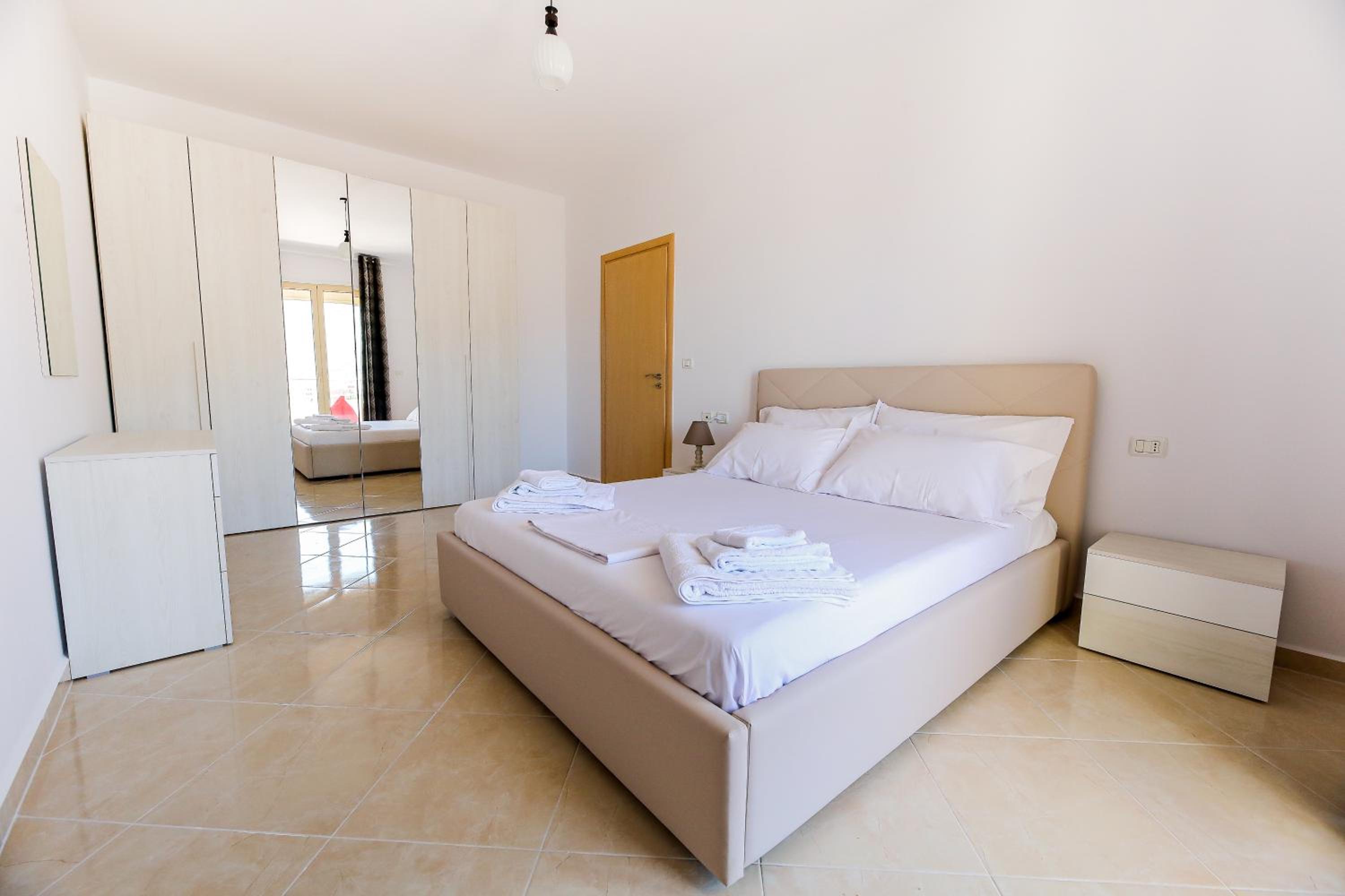 Sea Gem Apartment