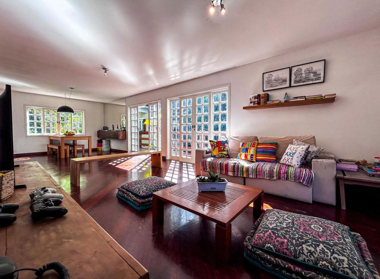Otima casa com lazer completo em Sao Conrado RJ