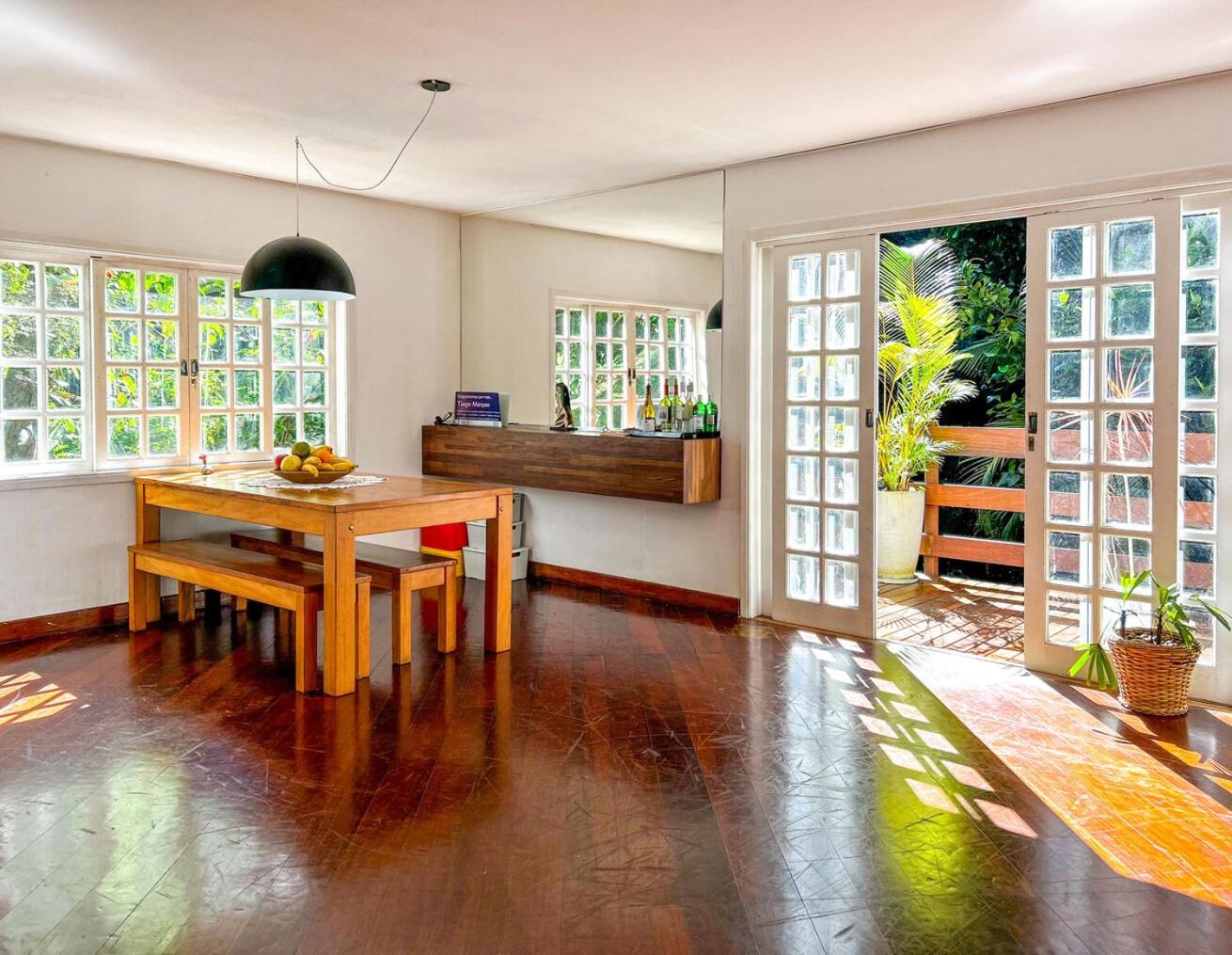 Otima casa com lazer completo em Sao Conrado RJ