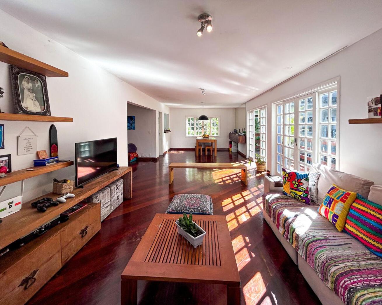 Otima casa com lazer completo em Sao Conrado RJ