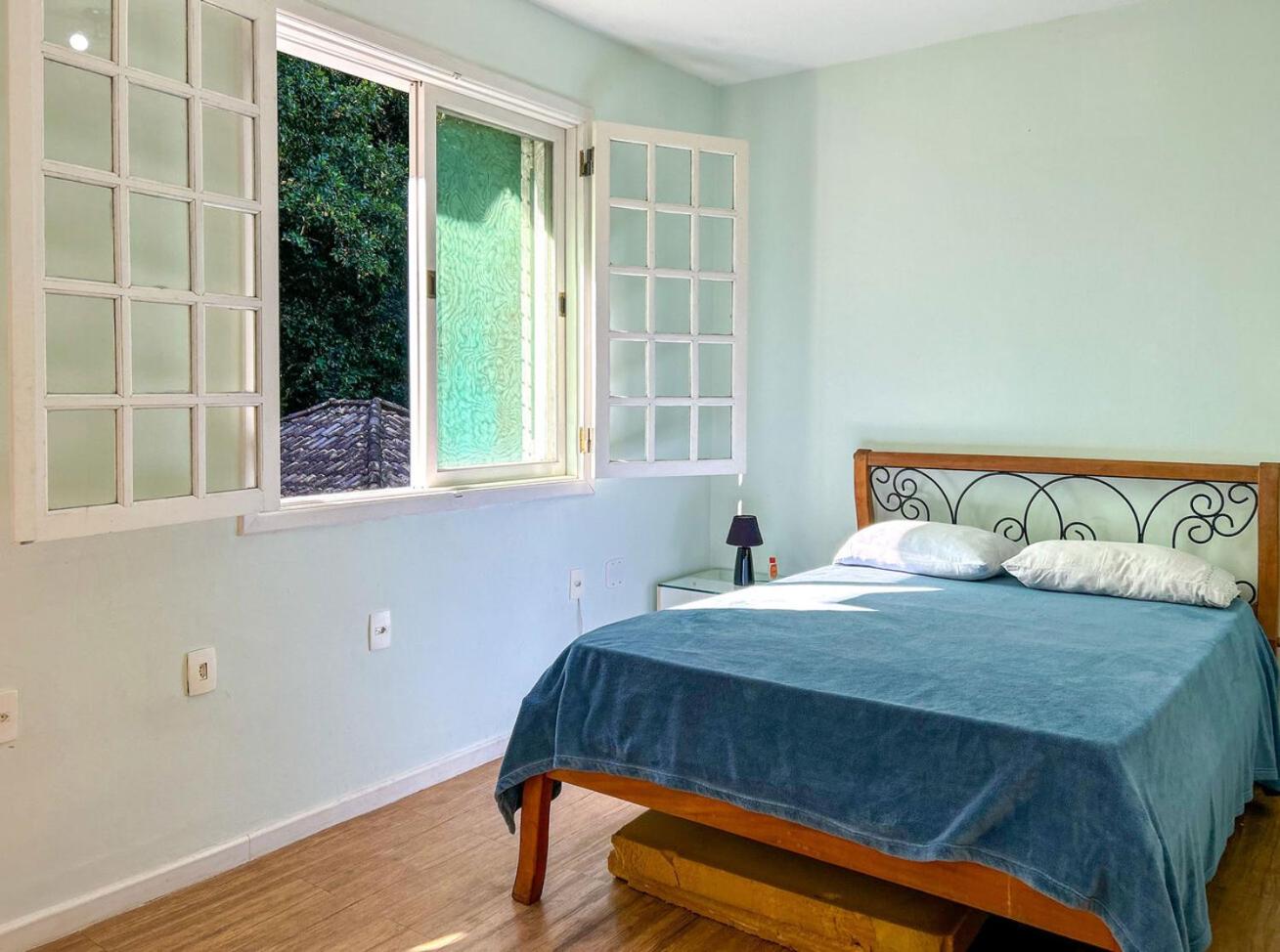 Otima casa com lazer completo em Sao Conrado RJ