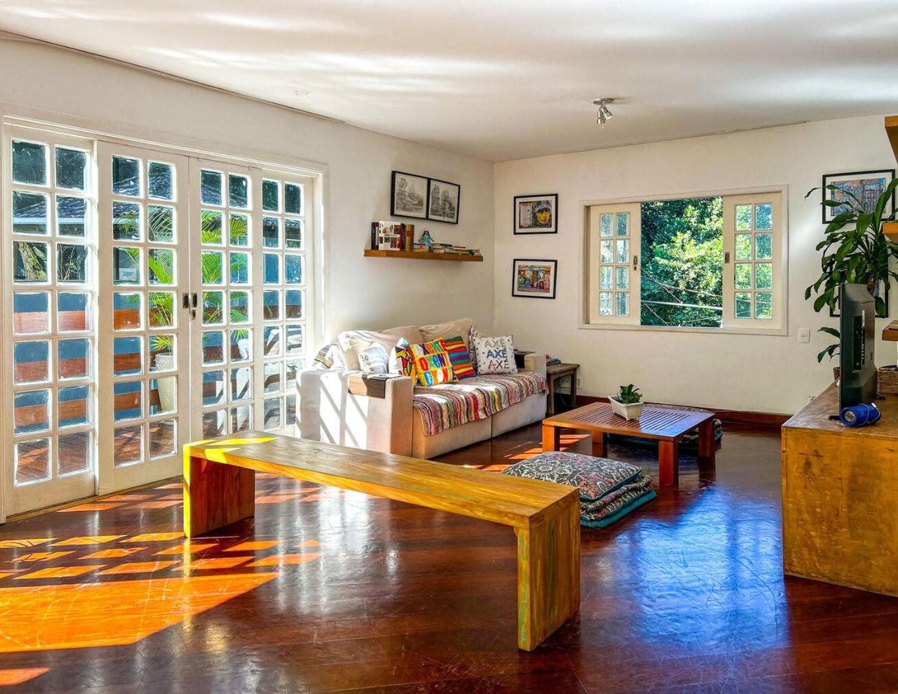 Otima casa com lazer completo em Sao Conrado RJ