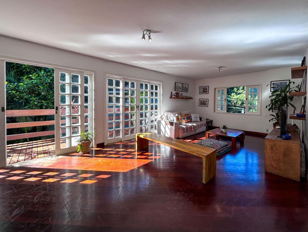 Otima casa com lazer completo em Sao Conrado RJ