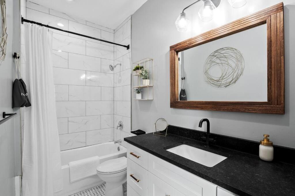Luxury Living: Grand 7BR/5BA near Everything view 3