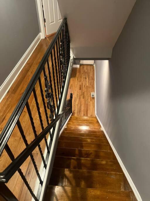 No-frills 3BR with 2-car Parking view 5