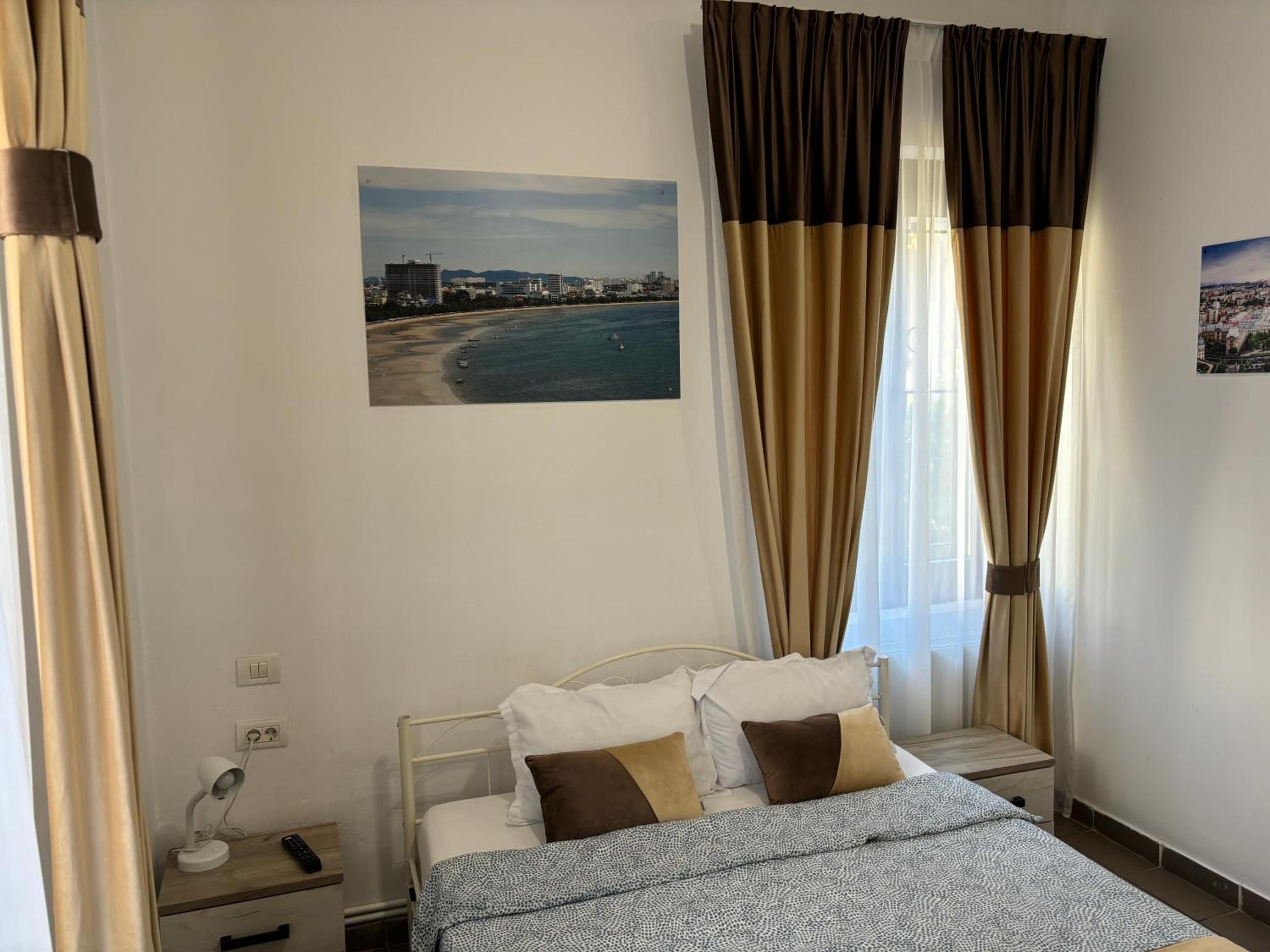 Piata Uniri Cozy Inn