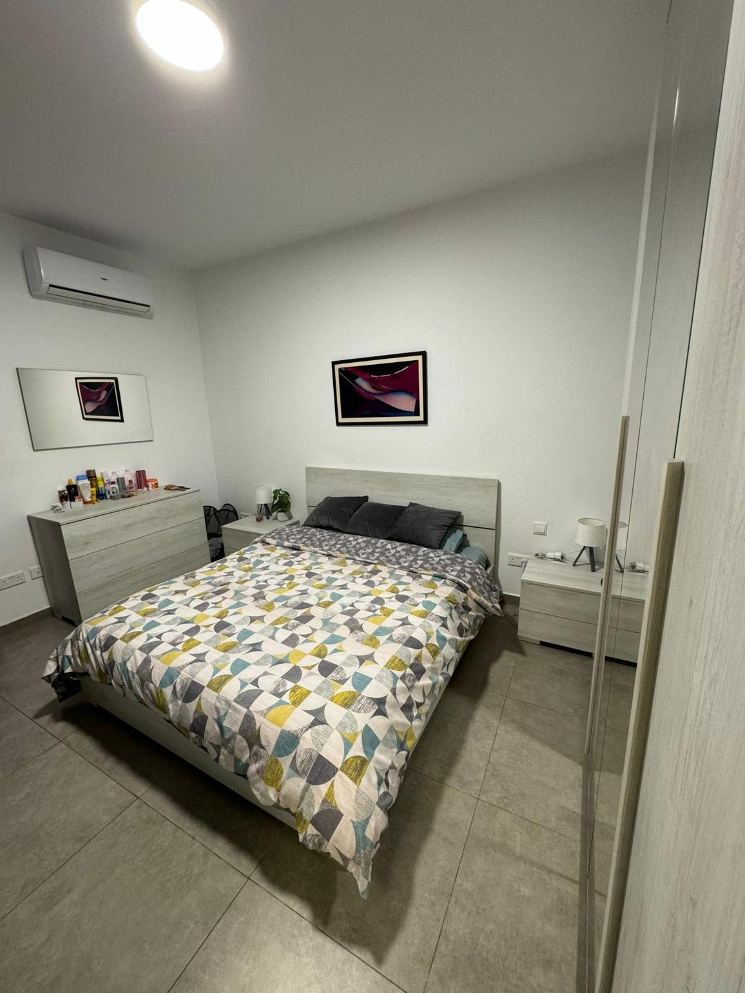 Private Room in Beautiful Aparment