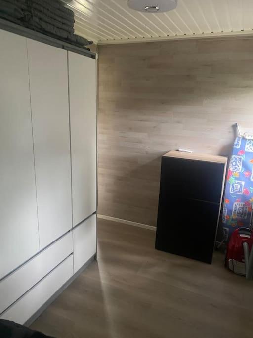 Vakantie Bos Huisje “Meibloempje”