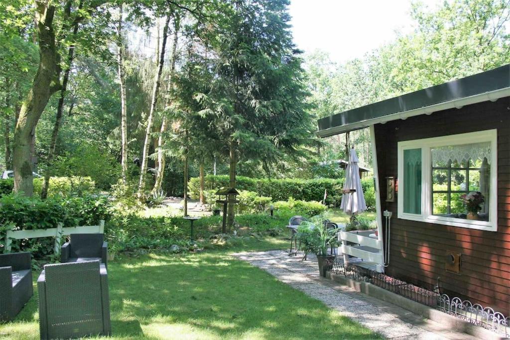 Vakantie Bos Huisje “Meibloempje”