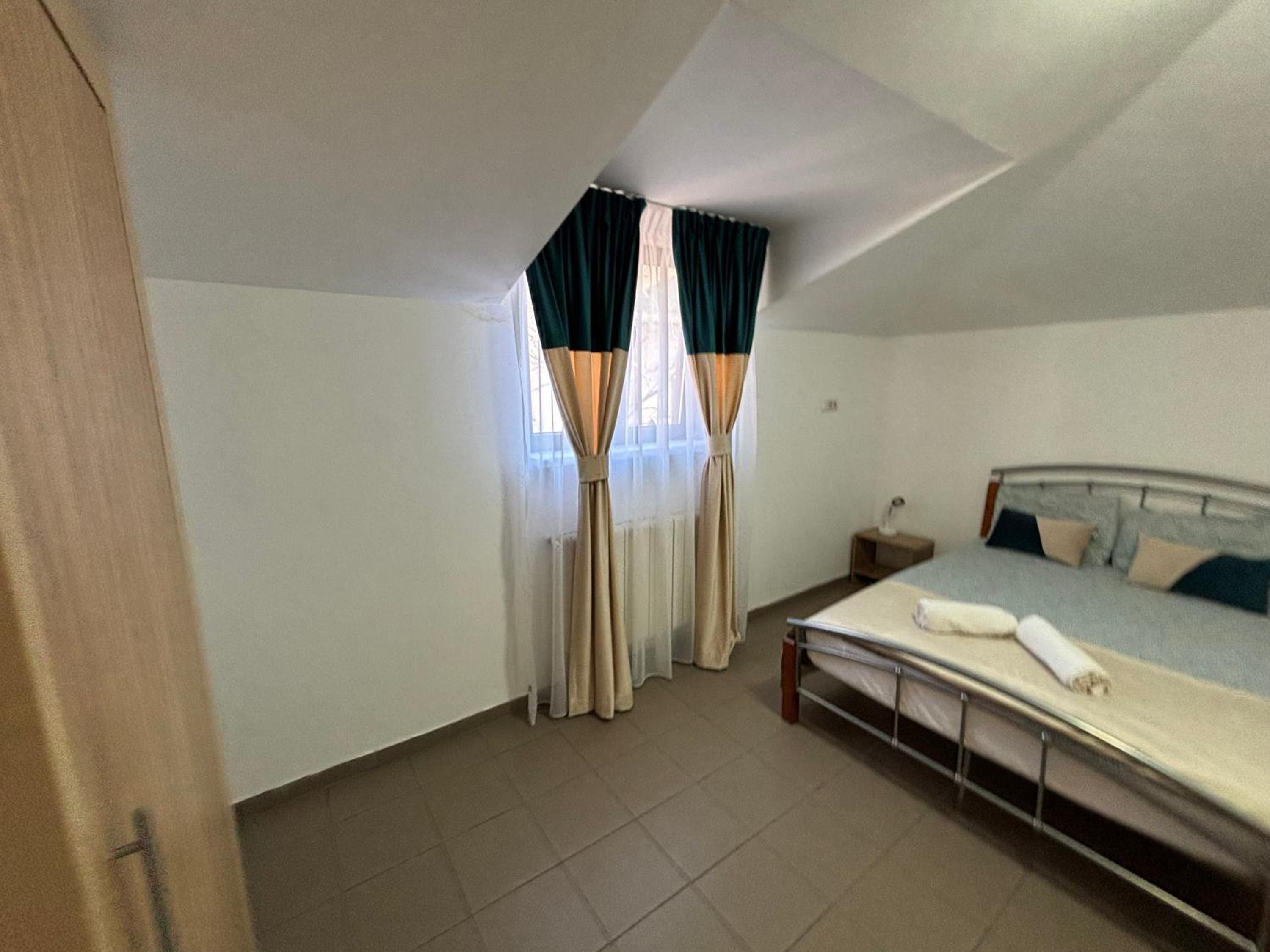 Piata Uniri Cozy Inn