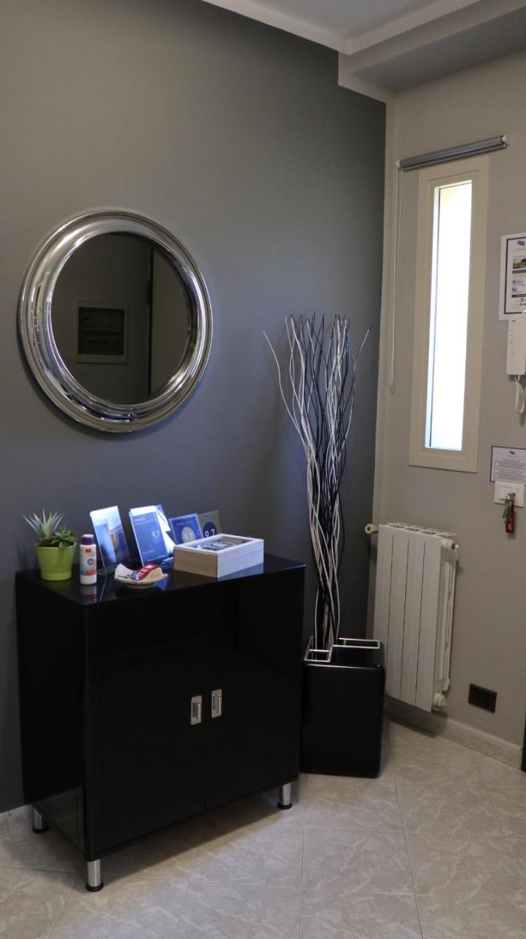 Hotel Cavour Holidays - Image 1