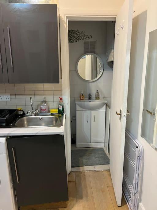 Studio flat in Central London-PADDINGTON