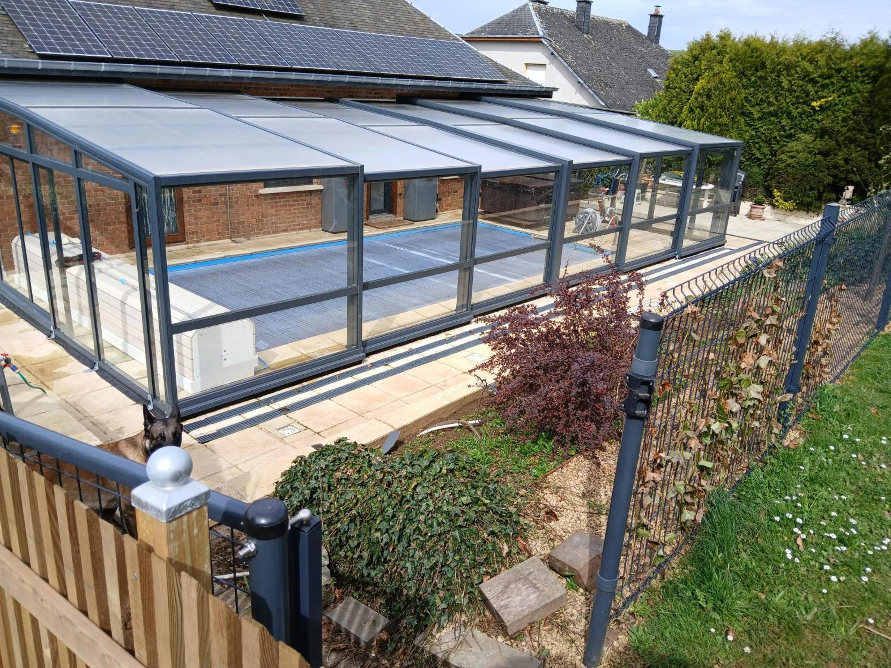 Studio with garden and private pool in Virton 30 m²