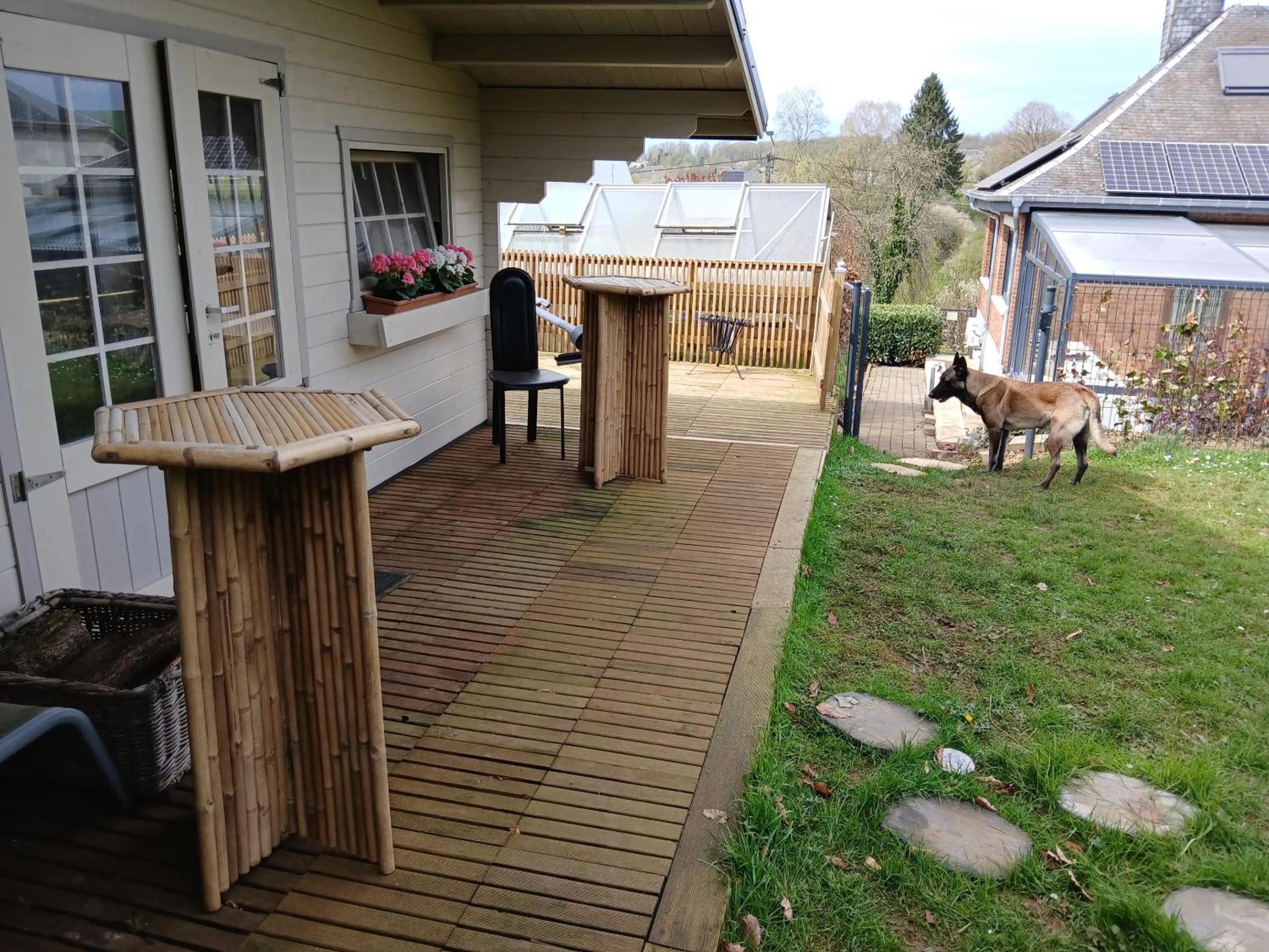 Studio with garden and private pool in Virton 30 m²