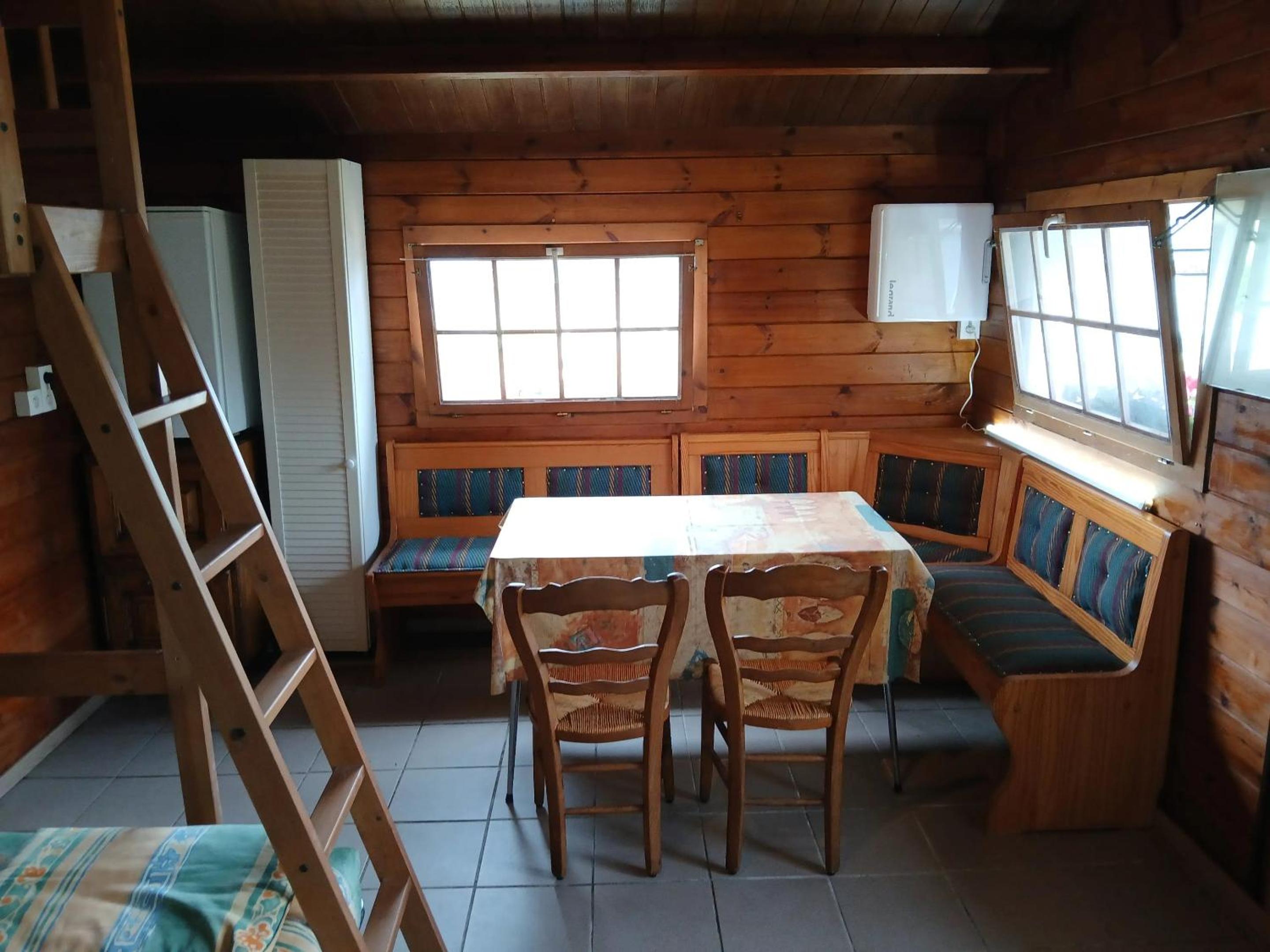 Studio with garden and private pool in Virton 30 m²