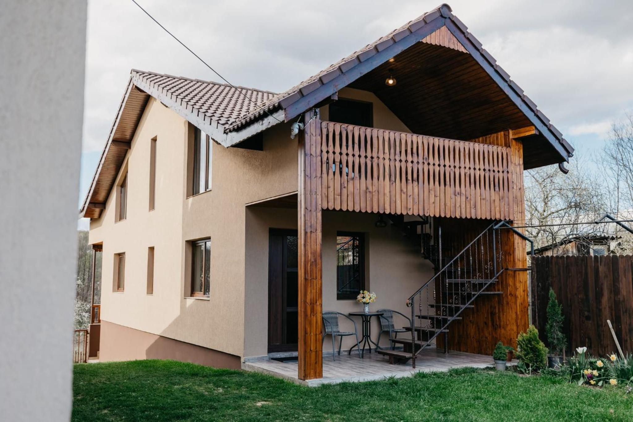 EDANT HOUSE