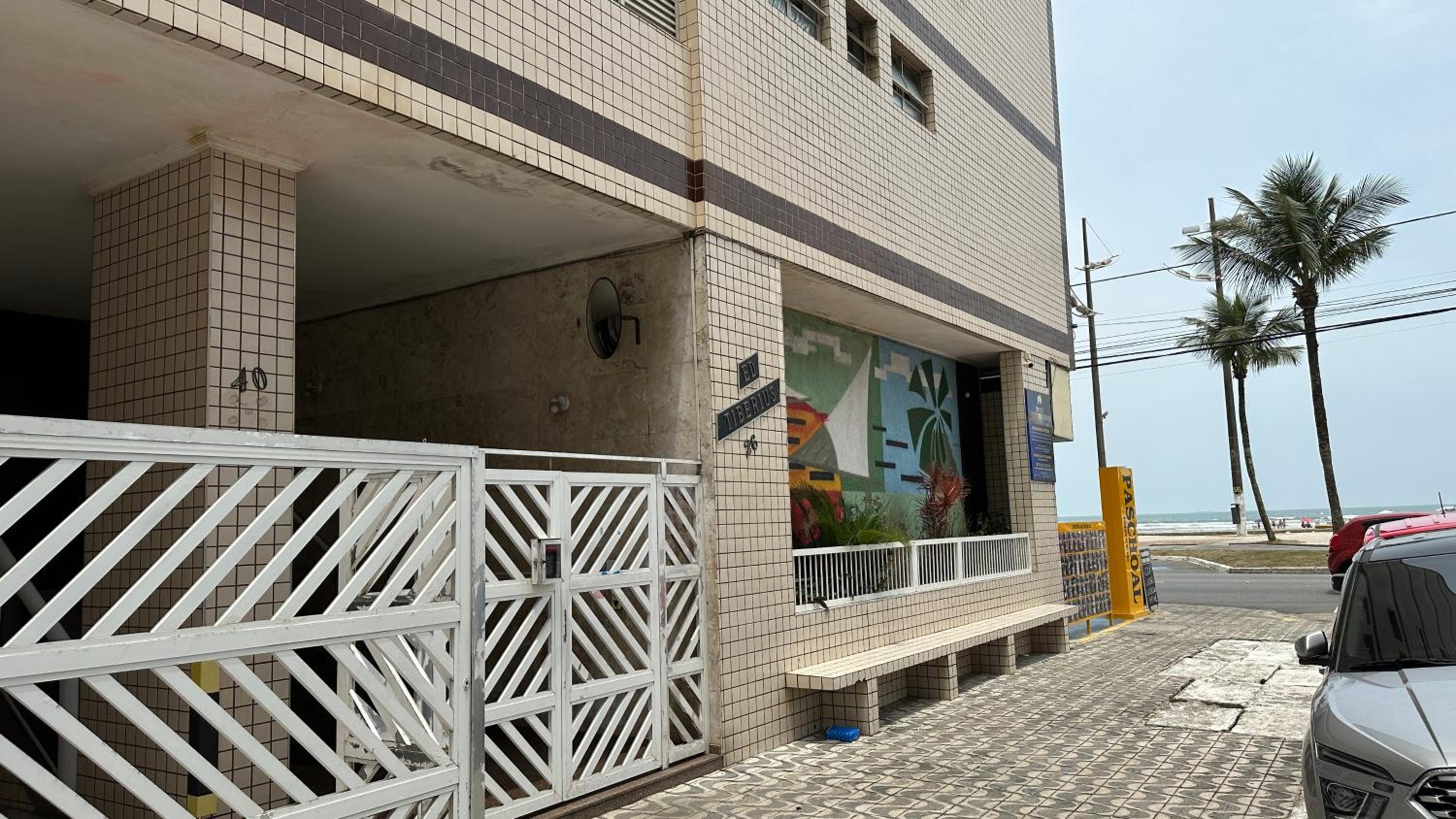 Apartamento Pé na Areia - Praia Grande