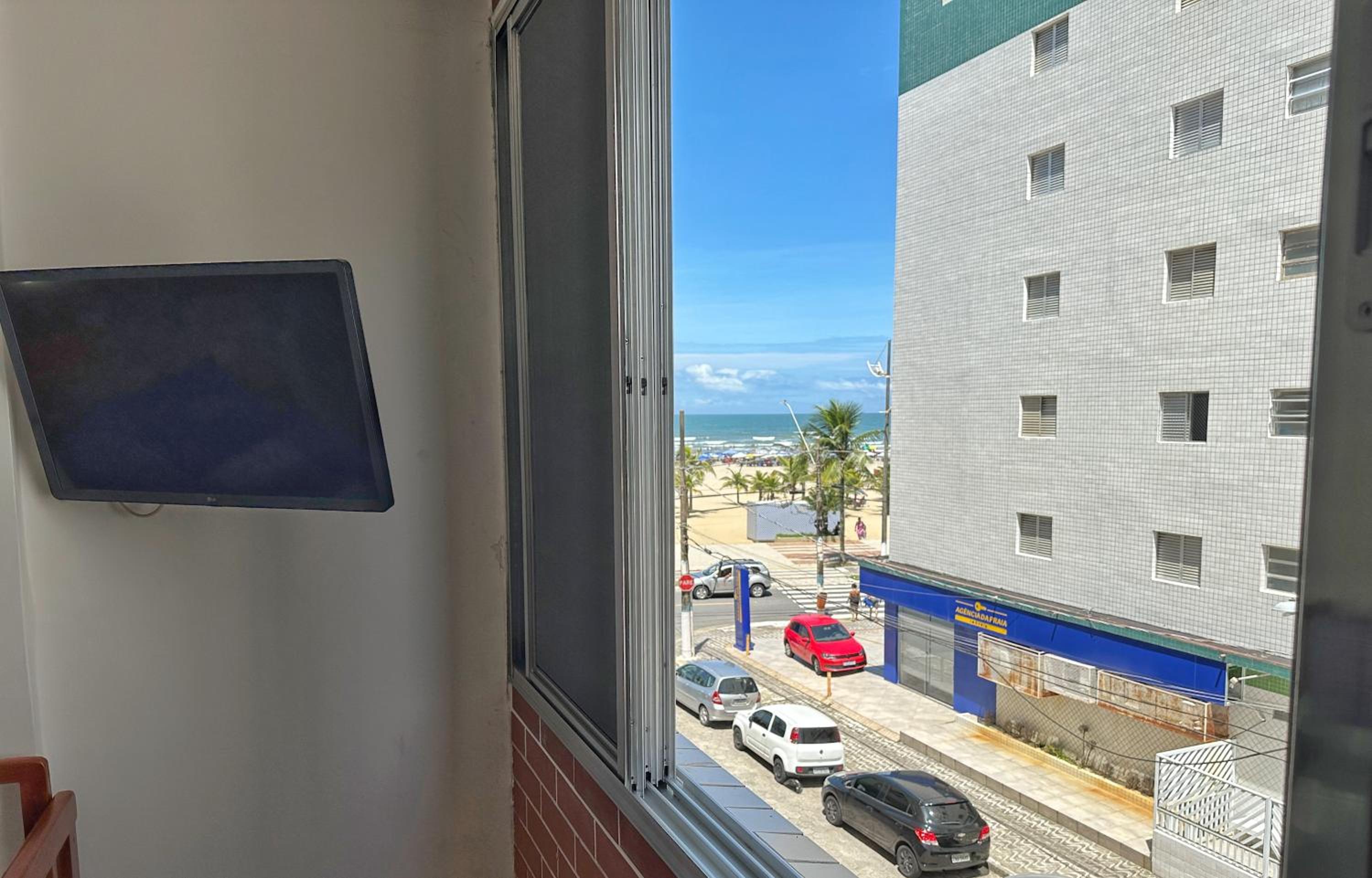 Apartamento Pé na Areia - Praia Grande