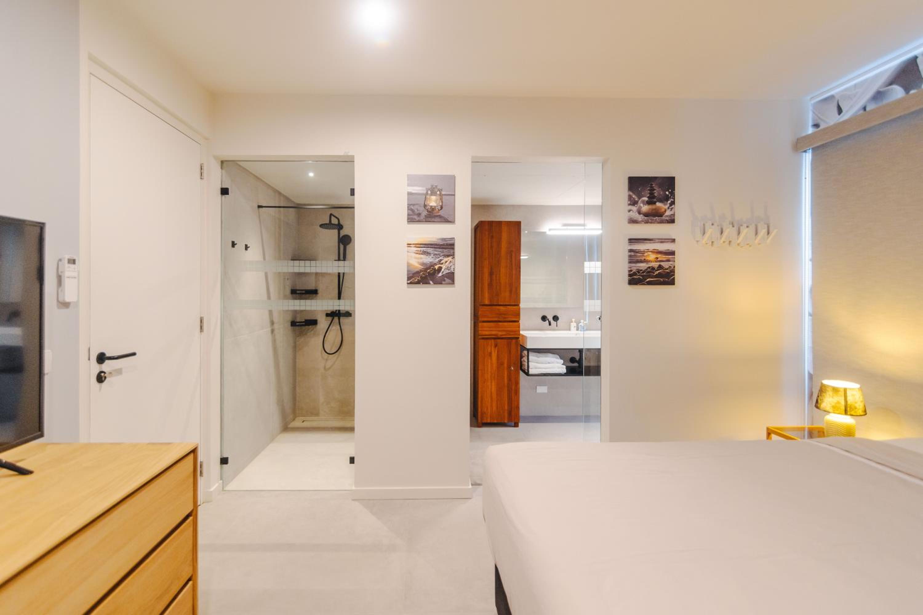 The Wharf Luxury Apartment NT 5F